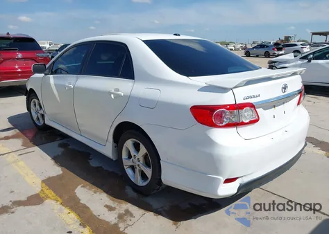 2011 Toyota Corolla S z USA, uszkodzony, nr VIN 2T1BU4EE7BC569140